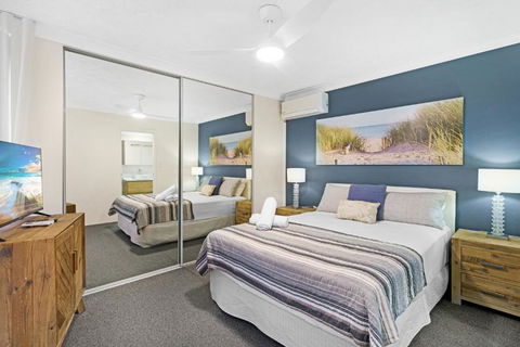 Oceanside Cove - Accommodation Main Beach 2