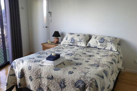 Oceanview Apartment - Accommodation Main Beach 0