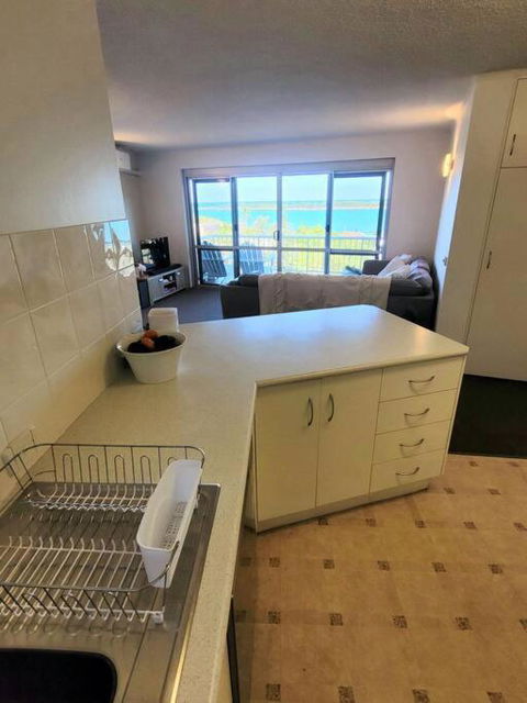 Oceanview Apartment - Accommodation Main Beach 3