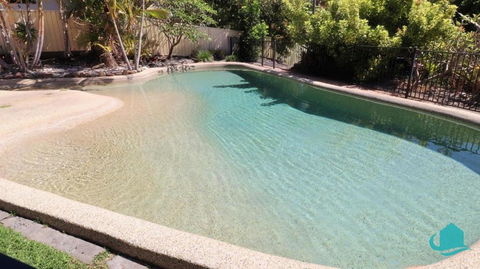 Oceanview Beach House - Accommodation Main Beach 0