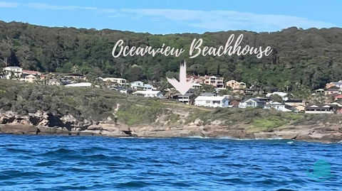 Oceanview Beach House - Accommodation Main Beach 2