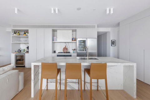 Oceanview Luxe Escape In Bondi With Parking - Accommodation Main Beach 2