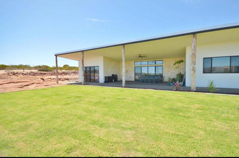 Off The Hook Kalbarri - Accommodation Main Beach 1