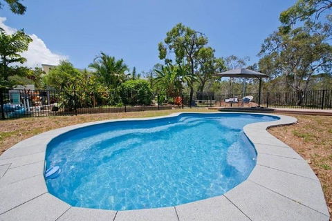 OffShore Holiday House On Acreage - Accommodation Main Beach 1