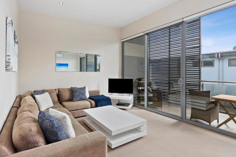 OG- By The Sea, 400m To Beach - Accommodation Main Beach 1
