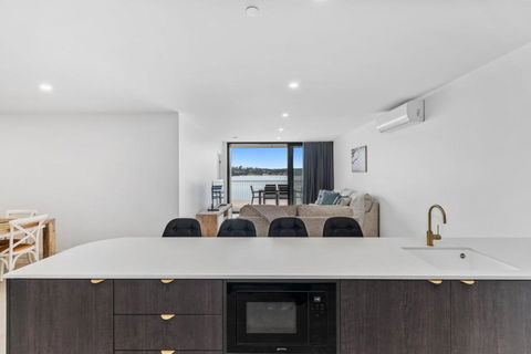 Ohana 411 - Accommodation Main Beach 3