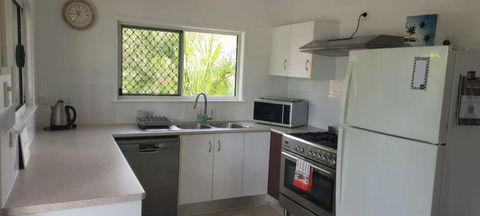 Ohana Hawaiian Term Meaning Family - Accommodation Main Beach 1
