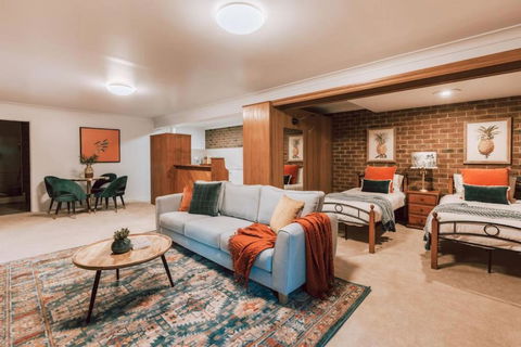 Olinda Sandstone Apartment 2 Bedroom Spa Bath - Accommodation Main Beach 3