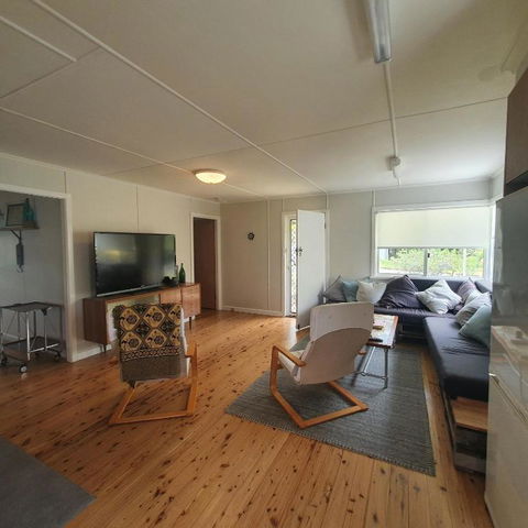 Olivers Beach House - Accommodation Main Beach 1