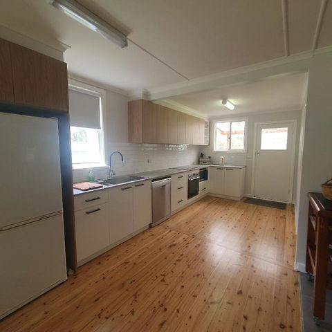 Olivers Beach House - Accommodation Main Beach 2