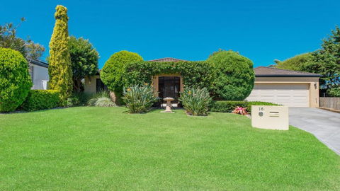 Olivine Street Retreat - Accommodation Main Beach 0