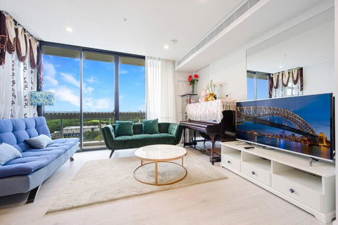 Olympic Park Charm 1 Free Parking Panoramic View - Accommodation Main Beach 0