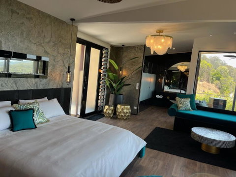 On Eagle Wings Mountain Retreat & Spa - Accommodation Main Beach 3