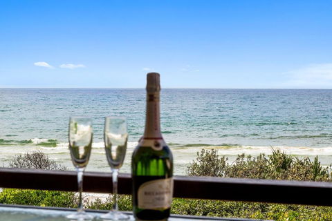 On The Beach At Hastings Point - Accommodation Main Beach 2