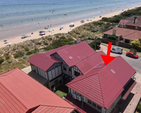 On The Beach, Kids & Pets Friendly - Accommodation Main Beach 0