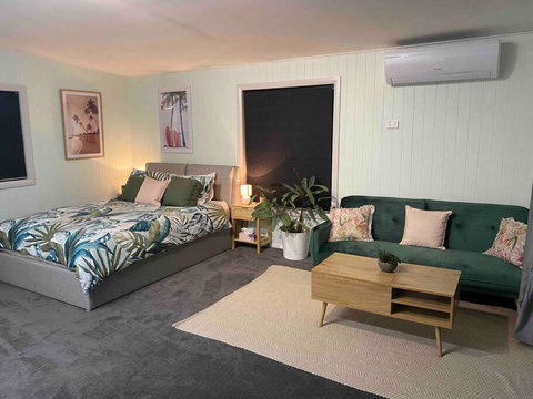 On Track Getaway - Accommodation Main Beach 1