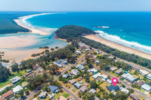 Once Upon A Tide - Accommodation Main Beach 1
