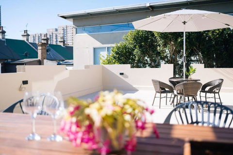 OnceUp A BlueMoon Terrace Nr CBD - Accommodation Main Beach 0