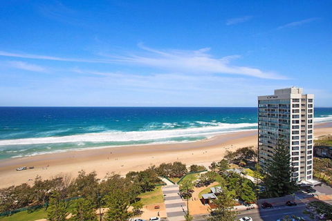 One The Esplanade Apartments On Surfers Paradise - Accommodation Main Beach 3