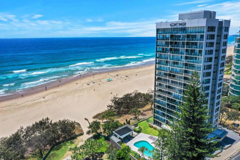 One The Esplanade Apartments On Surfers Paradise - Accommodation Main Beach 0