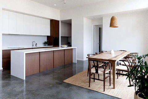 Onyx House - Accommodation Main Beach 0