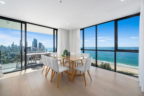 Opulent Ocean Opus -25th Floor - Accommodation Main Beach 3