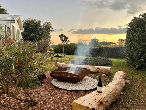 Orange Blossom- Comboyne Mountain Cottages - Accommodation Main Beach 0