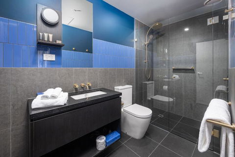 Oros Hotel And Apartments - Accommodation Main Beach 3