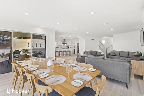 Osprey Waterfront Reserve Nelson Bay - Accommodation Main Beach 2