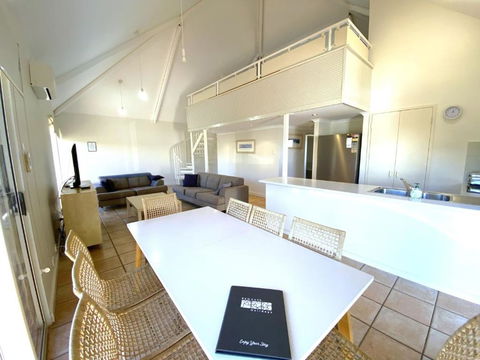 Osprey Holiday Village Unit 105 - Accommodation Main Beach 1