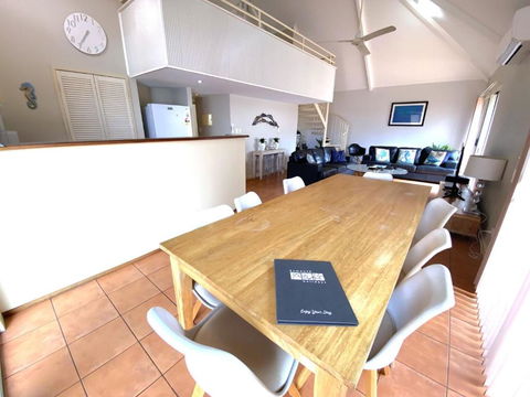 Osprey Holiday Village Unit 117 - Accommodation Main Beach 0