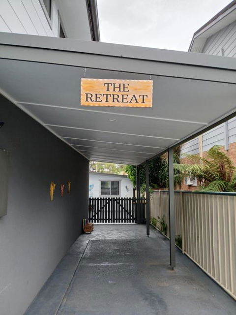 Our Retreat - Accommodation Main Beach 0