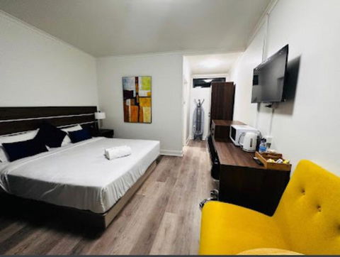 OUYEN MOTEL - Accommodation Main Beach 2