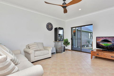 Overflow Downs-Riverside Acreage - Accommodation Main Beach 3