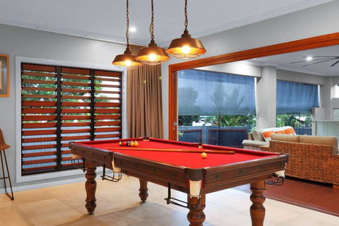 Oversized Luxury- A Corporate & Family Heaven - Accommodation Main Beach 2