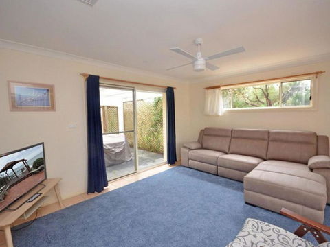 Oystercatcher - Accommodation Main Beach 3