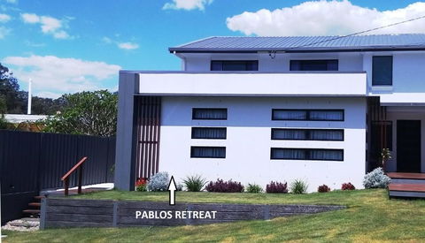 Pablos Retreat - Accommodation Main Beach 1