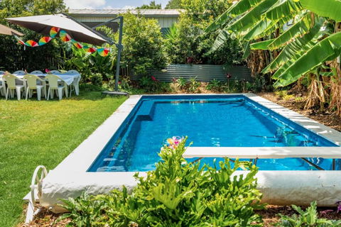 OXLEY Mineral Pool & Private Home SuburbanSTAY - Accommodation Main Beach 2