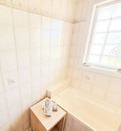 Panayil BeachHouse ! Stunning Ocean Views! - Accommodation Main Beach 2
