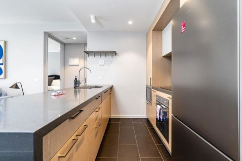 Paradise In Popular Pier Complex Apt - Kingston - Accommodation Main Beach 2