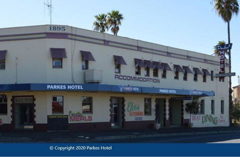Parkes Hotel - Accommodation Main Beach 0