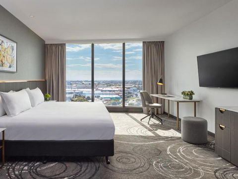 PARKROYAL Monash Melbourne - Accommodation Main Beach 2