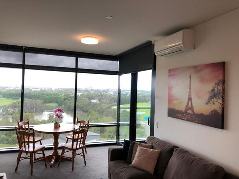 Parkview Modern Apartment W Parking @ Olympic Park - Accommodation Main Beach 2