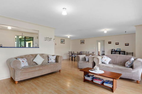 Pascalinga 38 Carrickalinga Road - Accommodation Main Beach 2