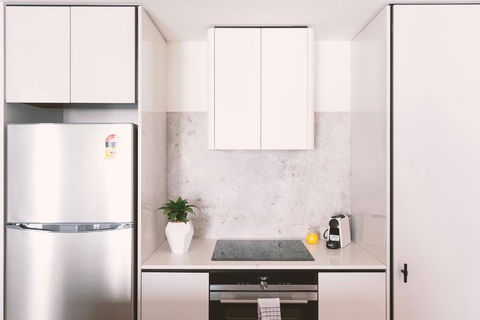 Patio Mt View 1BR Apt In CBD Near ANU And Museum With Free Parking And WiFi - Accommodation Main Beach 2
