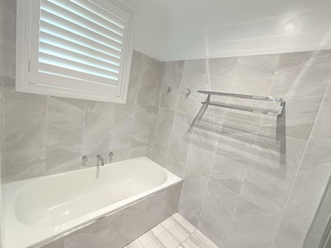 Peaceful Room In Modern Baulkham Hills Home - BH3 - Accommodation Main Beach 2