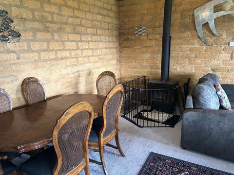 Peacock - Accommodation Main Beach 3