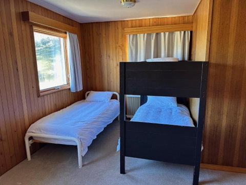 Peer Gynt Ski Lodge - Accommodation Main Beach 3