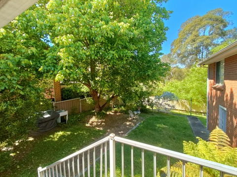Peaceful Room In Modern And Spacious Baulkham Hills Home - BH2 - Accommodation Main Beach 2