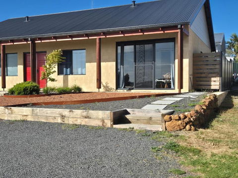 Pemberton Japanese Garden Studio - Accommodation Main Beach 1
